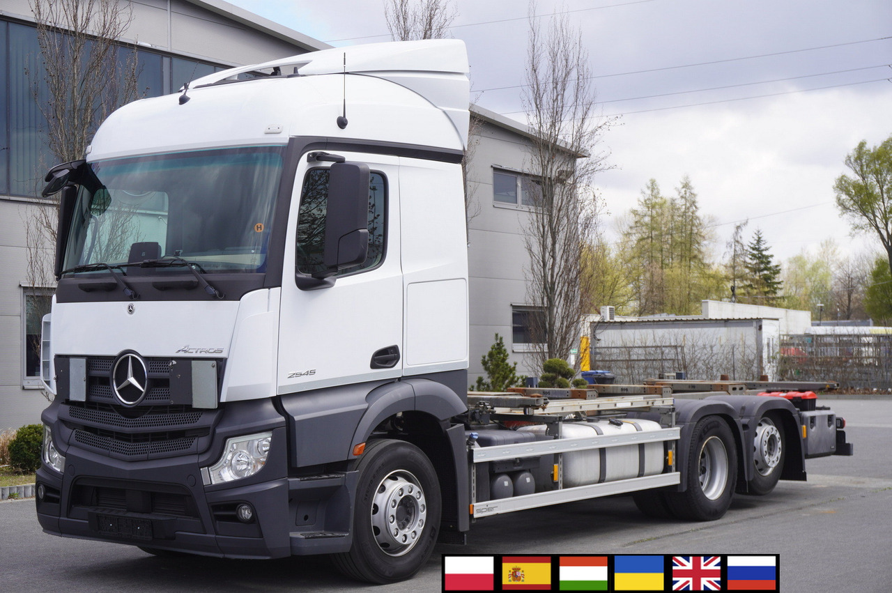 MERCEDES-BENZ Actros 2545 6x2 MP5 / Full ADR / BDF - Camião transportador de contêineres/ Caixa móvel: foto 1 MERCEDES-BENZ Actros 2545 6x2 MP5 / Full ADR / BDF - Camião transportador de contêineres/ Caixa móvel: foto 1