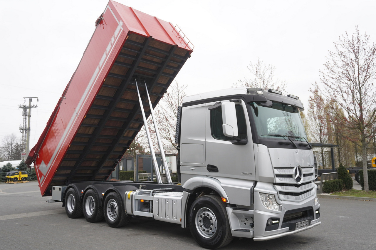 Camião basculante MERCEDES-BENZ Actros 3563 8x4 / Tipper for grain 20 t load capacity: foto 12