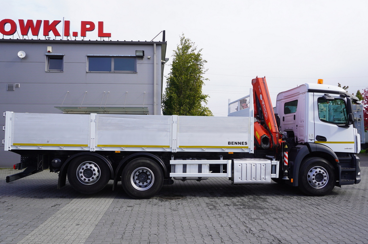 MERCEDES-BENZ Antos 2540 / Flatbed 15 EPAL / Fassi F165 / 6.1 t / 8 m reach / remote control / rotator / 1600 MTH / steered axle - Camião de caixa aberta/ Plataforma, Camião grua: foto 3 MERCEDES-BENZ Antos 2540 / Flatbed 15 EPAL / Fassi F165 / 6.1 t / 8 m reach / remote control / rotator / 1600 MTH / steered axle - Camião de caixa aberta/ Plataforma, Camião grua: foto 3