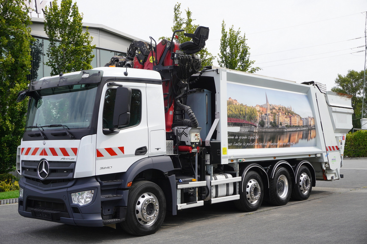 MERCEDES-BENZ Antos 3240 8x2 / Tajfun 5T crane / Farid Industries garbage truck/ 3 steered axles - Camião grua: foto 3 MERCEDES-BENZ Antos 3240 8x2 / Tajfun 5T crane / Farid Industries garbage truck/ 3 steered axles - Camião grua: foto 3