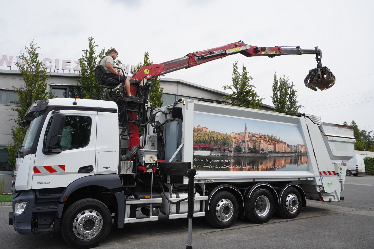 MERCEDES-BENZ Antos 3240 8x2 / Tajfun 5T crane / Farid Industries garbage truck/ 3 steered axles - Caminhão de lixo: foto 1 MERCEDES-BENZ Antos 3240 8x2 / Tajfun 5T crane / Farid Industries garbage truck/ 3 steered axles - Caminhão de lixo: foto 1
