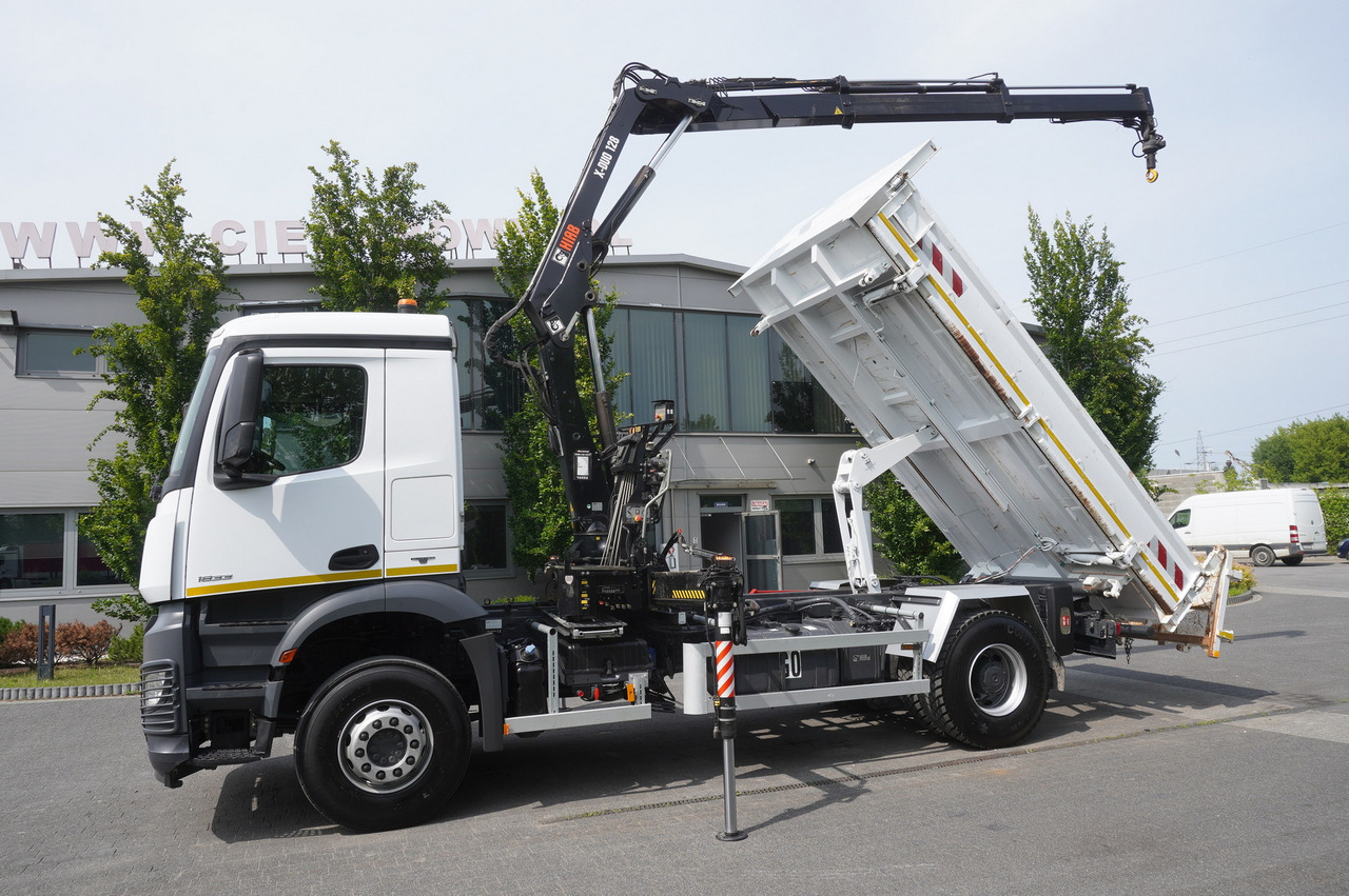 MERCEDES-BENZ Arocs 1833 / 87,000 km!!! / Hds HIAB X-DUO 128 B-2 / three-sided tipper - Camião de caixa aberta/ Plataforma, Camião grua: foto 4 MERCEDES-BENZ Arocs 1833 / 87,000 km!!! / Hds HIAB X-DUO 128 B-2 / three-sided tipper - Camião de caixa aberta/ Plataforma, Camião grua: foto 4