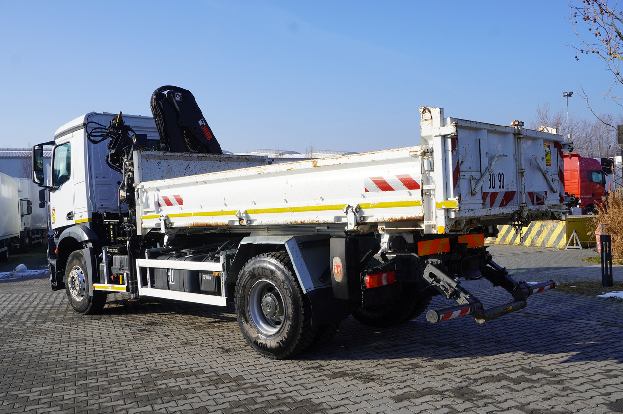 MERCEDES-BENZ Arocs 1833 / 87,000 km!!! / Hds HIAB X-DUO 128 B-2 / three-sided tipper - Camião grua, Camião grua: foto 5 MERCEDES-BENZ Arocs 1833 / 87,000 km!!! / Hds HIAB X-DUO 128 B-2 / three-sided tipper - Camião grua, Camião grua: foto 5