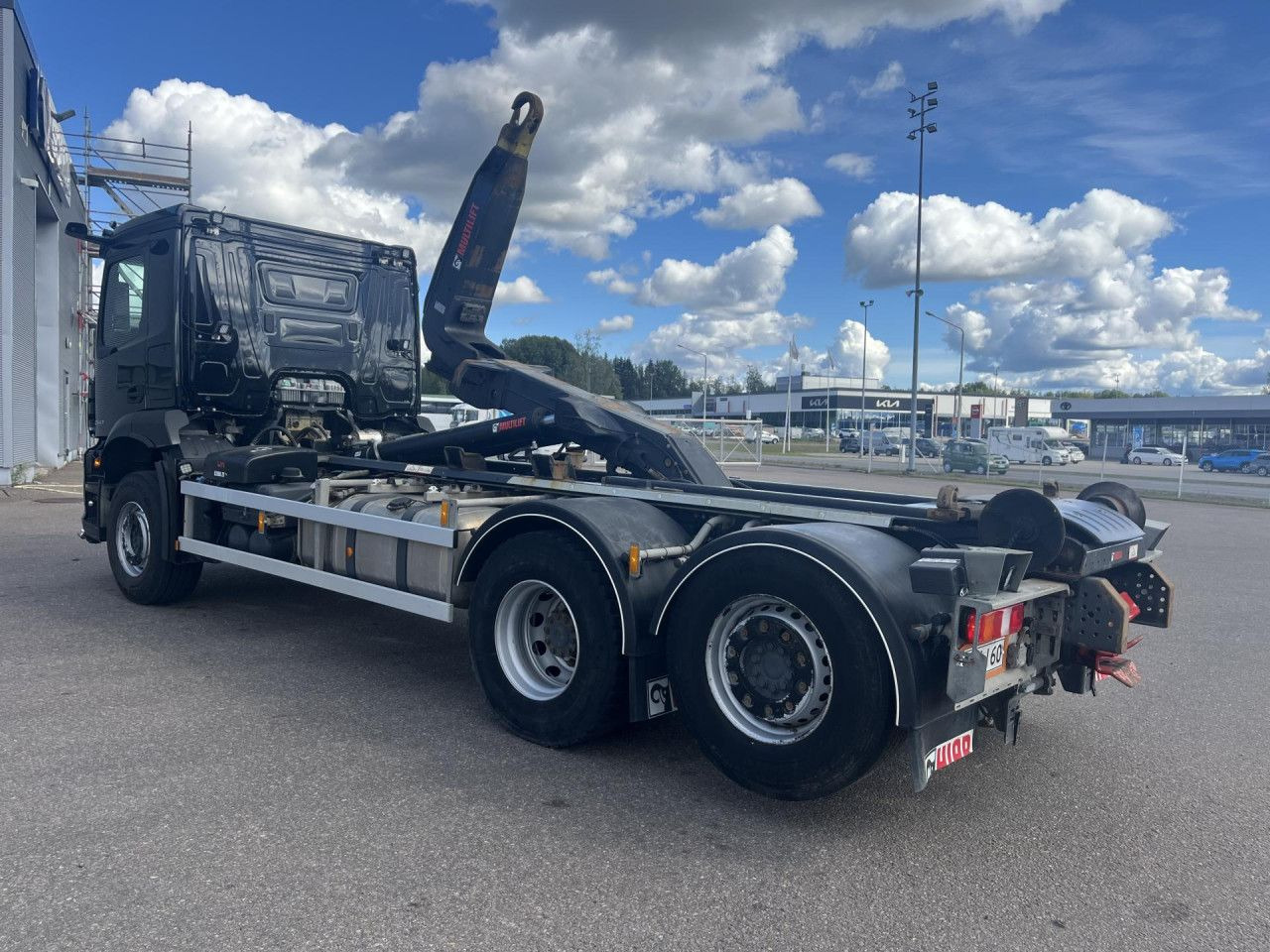 MERCEDES-BENZ Arocs 2543 6x2*4 / 21t Hooklift HIAB ULT21Z56 / 2022 - Camião polibenne: foto 2 MERCEDES-BENZ Arocs 2543 6x2*4 / 21t Hooklift HIAB ULT21Z56 / 2022 - Camião polibenne: foto 2