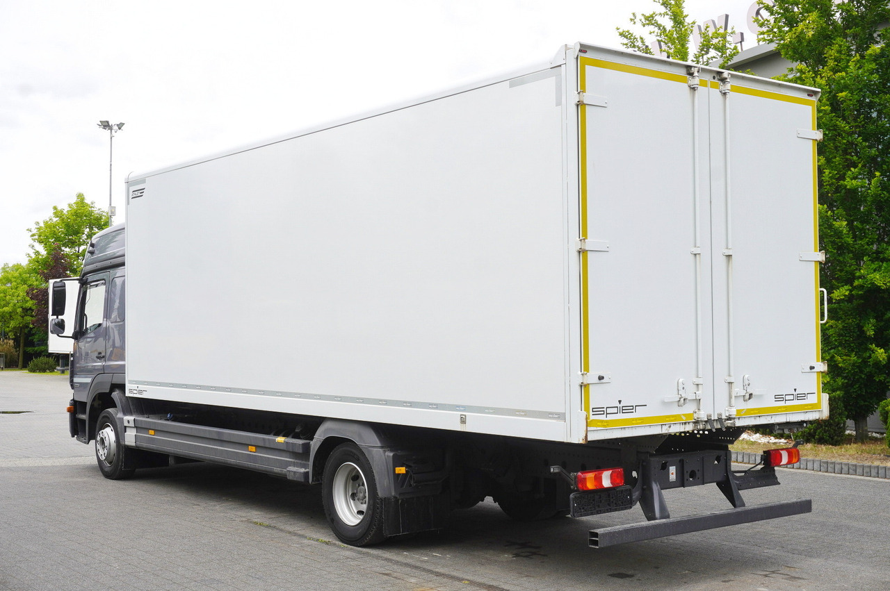 MERCEDES-BENZ Atego 1223 / 18 EPAL box / 2021 / sleeping cab - Camião furgão: foto 4 MERCEDES-BENZ Atego 1223 / 18 EPAL box / 2021 / sleeping cab - Camião furgão: foto 4