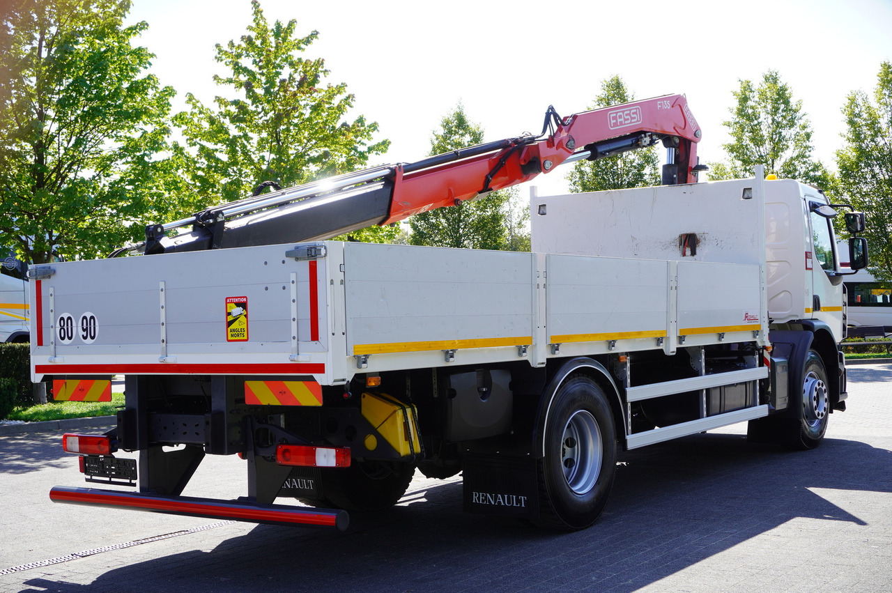 RENAULT C280 DTI 8 / FASSI crane 5.6 T / range 8 m / Flatbed 15 EPAL - Camião de caixa aberta/ Plataforma, Camião grua: foto 5 RENAULT C280 DTI 8 / FASSI crane 5.6 T / range 8 m / Flatbed 15 EPAL - Camião de caixa aberta/ Plataforma, Camião grua: foto 5