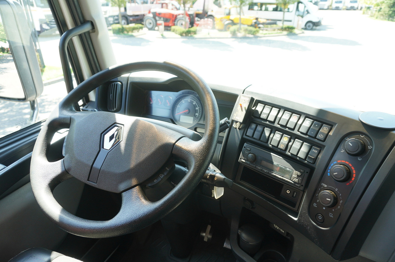 Camião grua RENAULT C280 DTI 8 / FASSI crane 5.6 T / range 8 m / Flatbed 15 EPAL: foto 16 Camião grua RENAULT C280 DTI 8 / FASSI crane 5.6 T / range 8 m / Flatbed 15 EPAL: foto 16