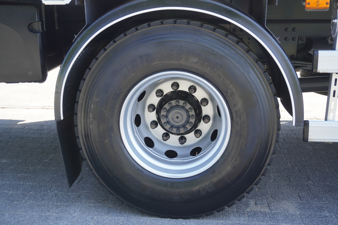 Camião grua RENAULT C280 DTI 8 / FASSI crane 5.6 T / range 8 m / Flatbed 15 EPAL: foto 9 Camião grua RENAULT C280 DTI 8 / FASSI crane 5.6 T / range 8 m / Flatbed 15 EPAL: foto 9