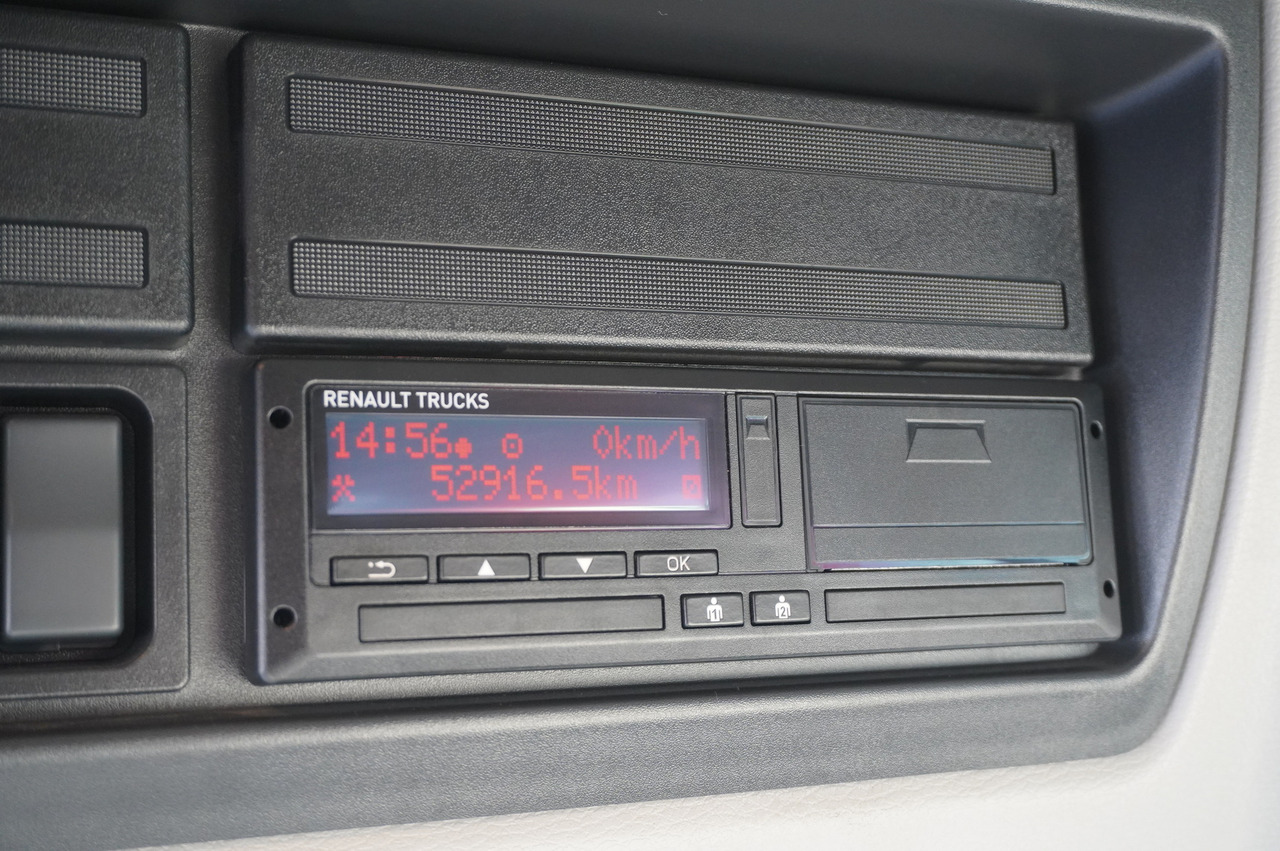 RENAULT C320 P 4x2 / FASSI crane 6 T / 140 MTH!!! / range 10 m / Flatbed 15 EPAL / 52 tho. km!!! - Camião grua: foto 3 RENAULT C320 P 4x2 / FASSI crane 6 T / 140 MTH!!! / range 10 m / Flatbed 15 EPAL / 52 tho. km!!! - Camião grua: foto 3