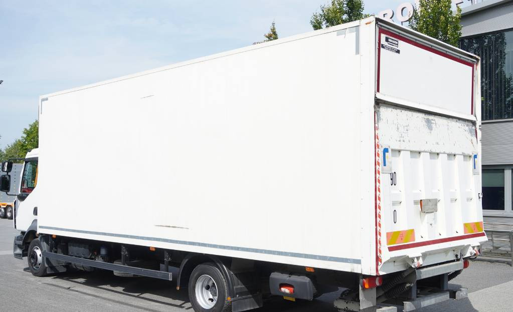 RENAULT Renault D12 E6 / Container 18 pallets / tail lift - Camião furgão: foto 3 RENAULT Renault D12 E6 / Container 18 pallets / tail lift - Camião furgão: foto 3