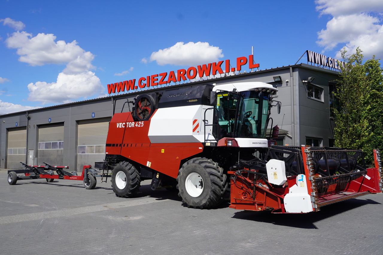 ROSTSELMASH VECTOR 425 RSM-101 grain harvester + Header 5 m + rapeseed harvesting extension / 2300 MTH - Ceifeira debulhadora: foto 2 ROSTSELMASH VECTOR 425 RSM-101 grain harvester + Header 5 m + rapeseed harvesting extension / 2300 MTH - Ceifeira debulhadora: foto 2