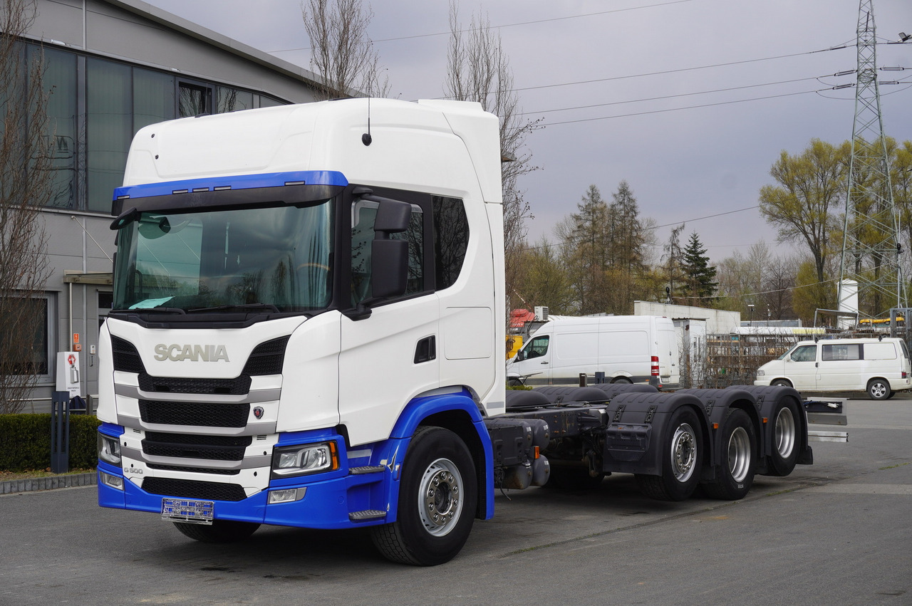 SCANIA G500 8x2 / 2nd axis steered / Chassis 8.35 m / 2021 - Camião chassi: foto 1 SCANIA G500 8x2 / 2nd axis steered / Chassis 8.35 m / 2021 - Camião chassi: foto 1
