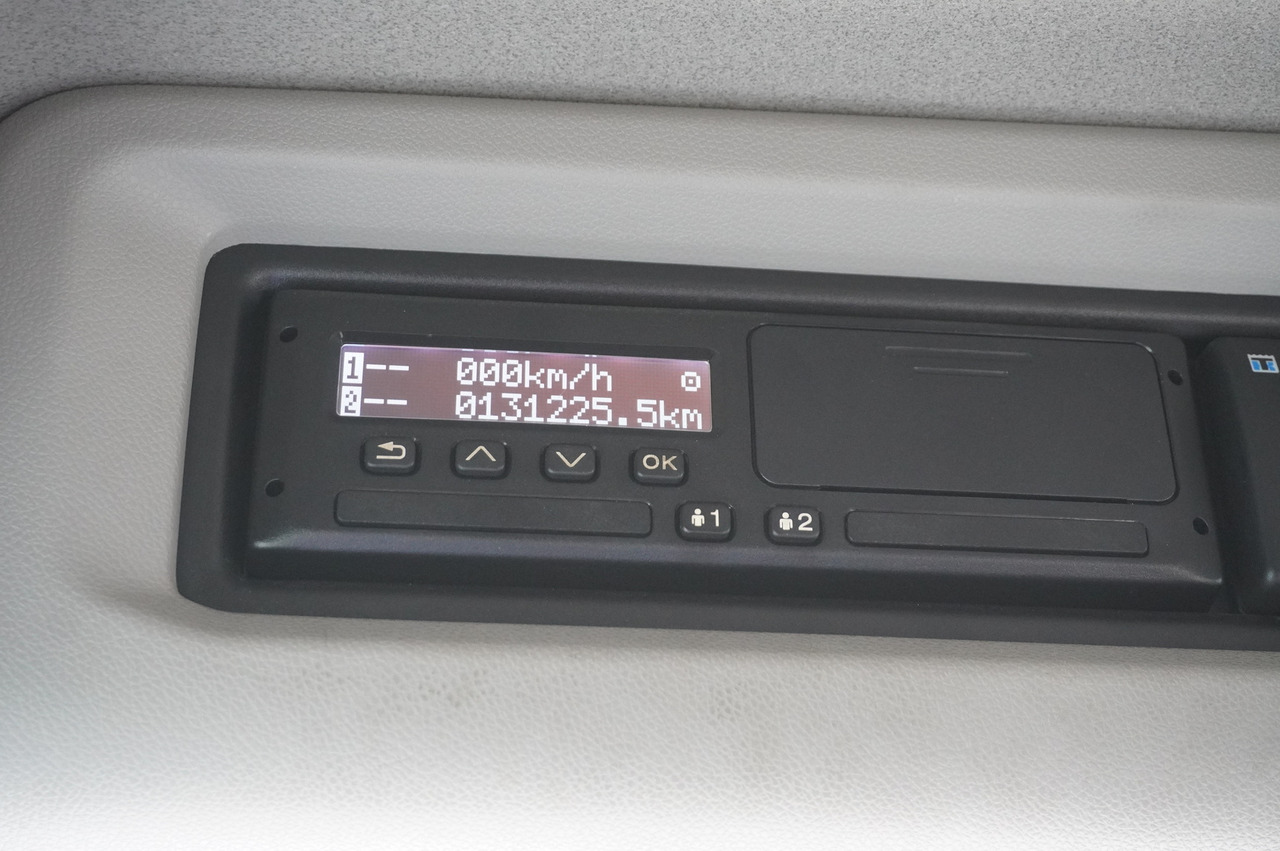 SCANIA P280 4x2 E6 / Lamberet 16 EPAL refrigerator / Multitemperature / Thermoking T-800R / 130 tho. km! / 3 units - Camião frigorífico: foto 2 SCANIA P280 4x2 E6 / Lamberet 16 EPAL refrigerator / Multitemperature / Thermoking T-800R / 130 tho. km! / 3 units - Camião frigorífico: foto 2