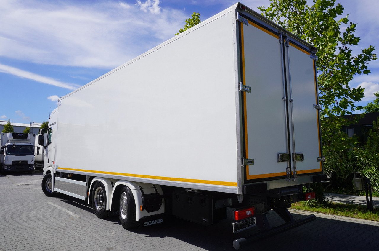 SCANIA R500 / Lecapitaine refrigerator 20 EPAL / Carrier Supra 950 / Steered 3rd axle - Camião frigorífico: foto 3 SCANIA R500 / Lecapitaine refrigerator 20 EPAL / Carrier Supra 950 / Steered 3rd axle - Camião frigorífico: foto 3
