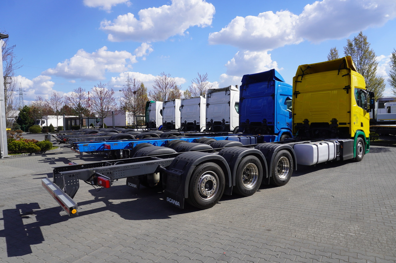 SCANIA R650 V8 / 650 HP/ frame 8.8 m / steered 4th axis / 20 units - Camião chassi: foto 2 SCANIA R650 V8 / 650 HP/ frame 8.8 m / steered 4th axis / 20 units - Camião chassi: foto 2