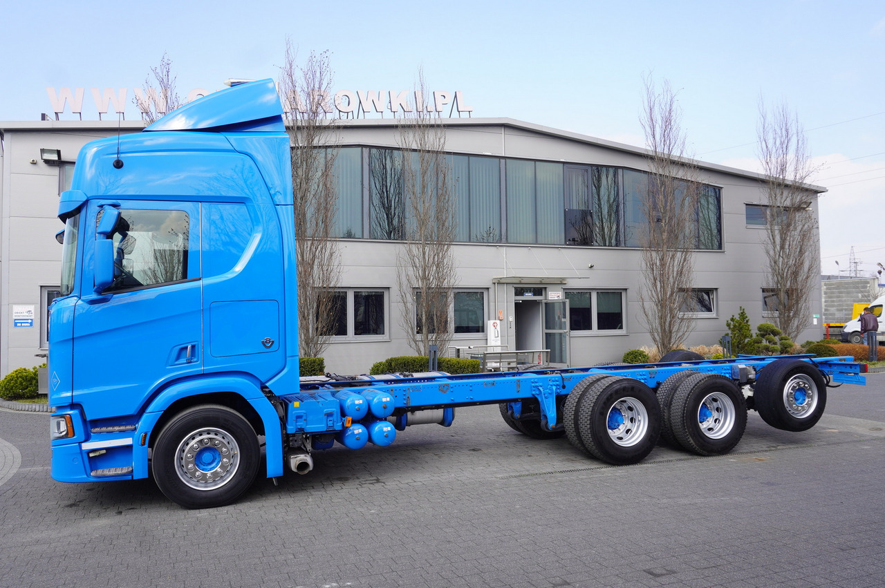 SCANIA R650 V8 / 650 HP/ frame 8.8 m / steered 4th axle - Camião chassi: foto 2 SCANIA R650 V8 / 650 HP/ frame 8.8 m / steered 4th axle - Camião chassi: foto 2