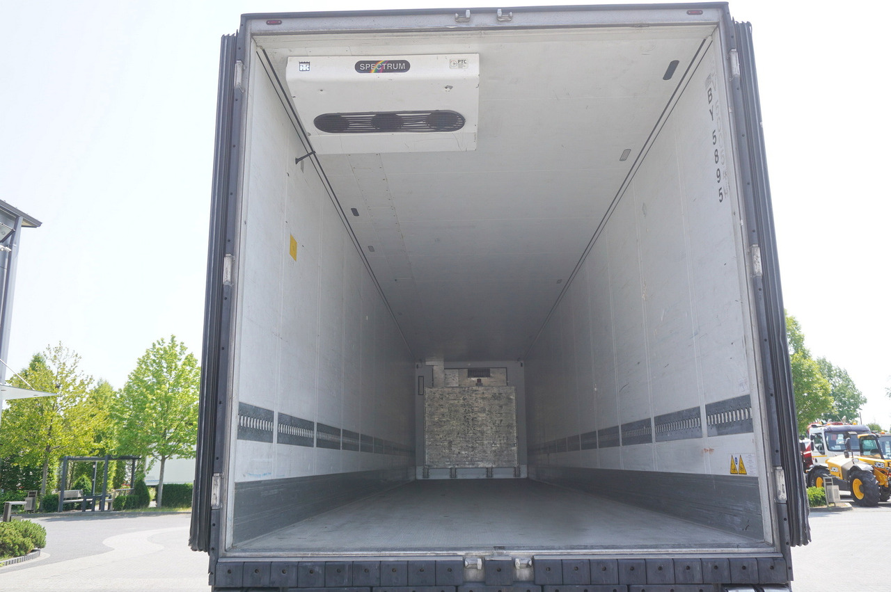 SCHMITZ refrigerated semi-trailer / Thermoking SLX Spectrum 250 / Multitemperature - Semi-reboque frigorífico: foto 4 SCHMITZ refrigerated semi-trailer / Thermoking SLX Spectrum 250 / Multitemperature - Semi-reboque frigorífico: foto 4