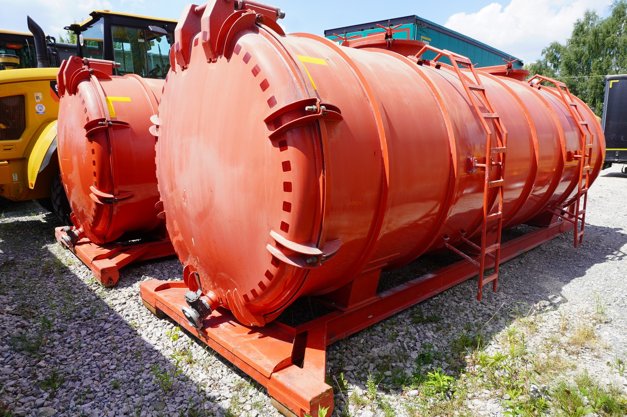 STAL UNUSED Septic barrel / 13000 l - Sistema de elevação polibenne/ Multibenne: foto 4 STAL UNUSED Septic barrel / 13000 l - Sistema de elevação polibenne/ Multibenne: foto 4