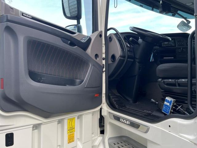 Tractor DAF XF 480 FT SSC Retarder Standklima 2-K Hydraulik: foto 9