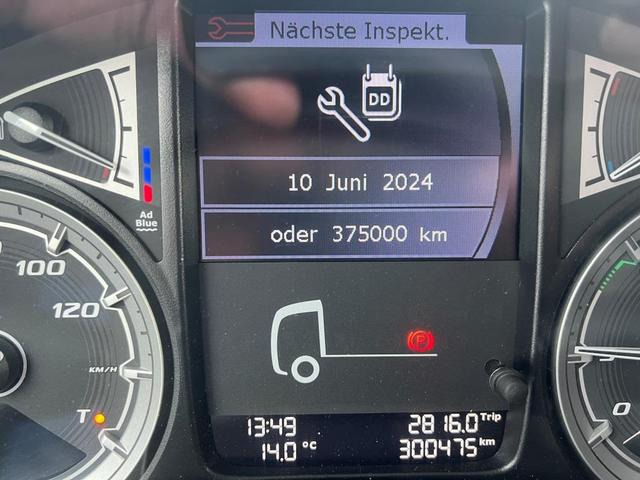 DAF XF 530 FT SSC Retarder Standklima Navigation - Tractor: foto 2 DAF XF 530 FT SSC Retarder Standklima Navigation - Tractor: foto 2