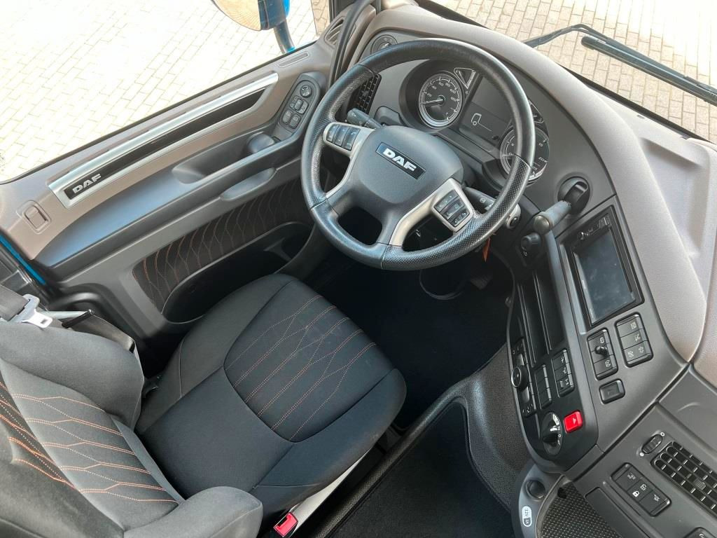 DAF XF 530 FT SSC Retarder Standklima Navigation - Tractor: foto 5 DAF XF 530 FT SSC Retarder Standklima Navigation - Tractor: foto 5