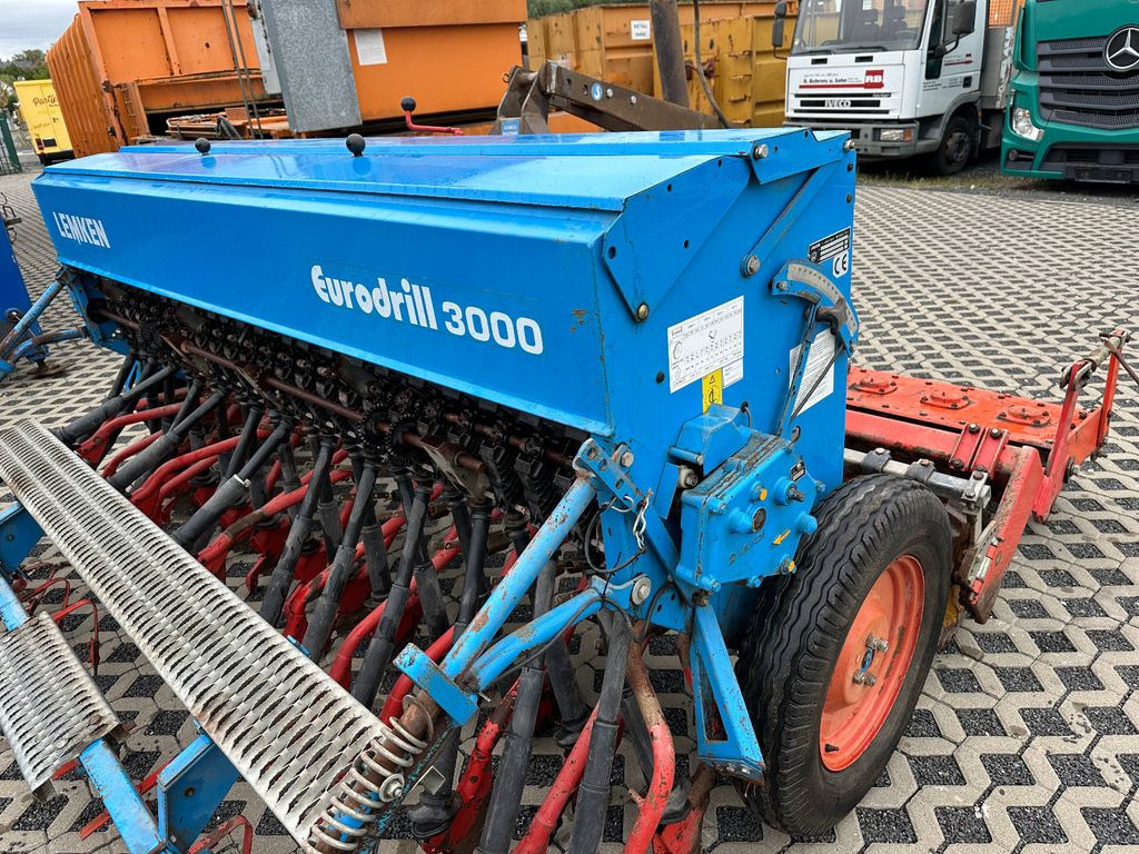 Lemken EURO 300/25 Eurodrill 3000 Güttler-breviglieri - Semeadora combinada: foto 5 Lemken EURO 300/25 Eurodrill 3000 Güttler-breviglieri - Semeadora combinada: foto 5