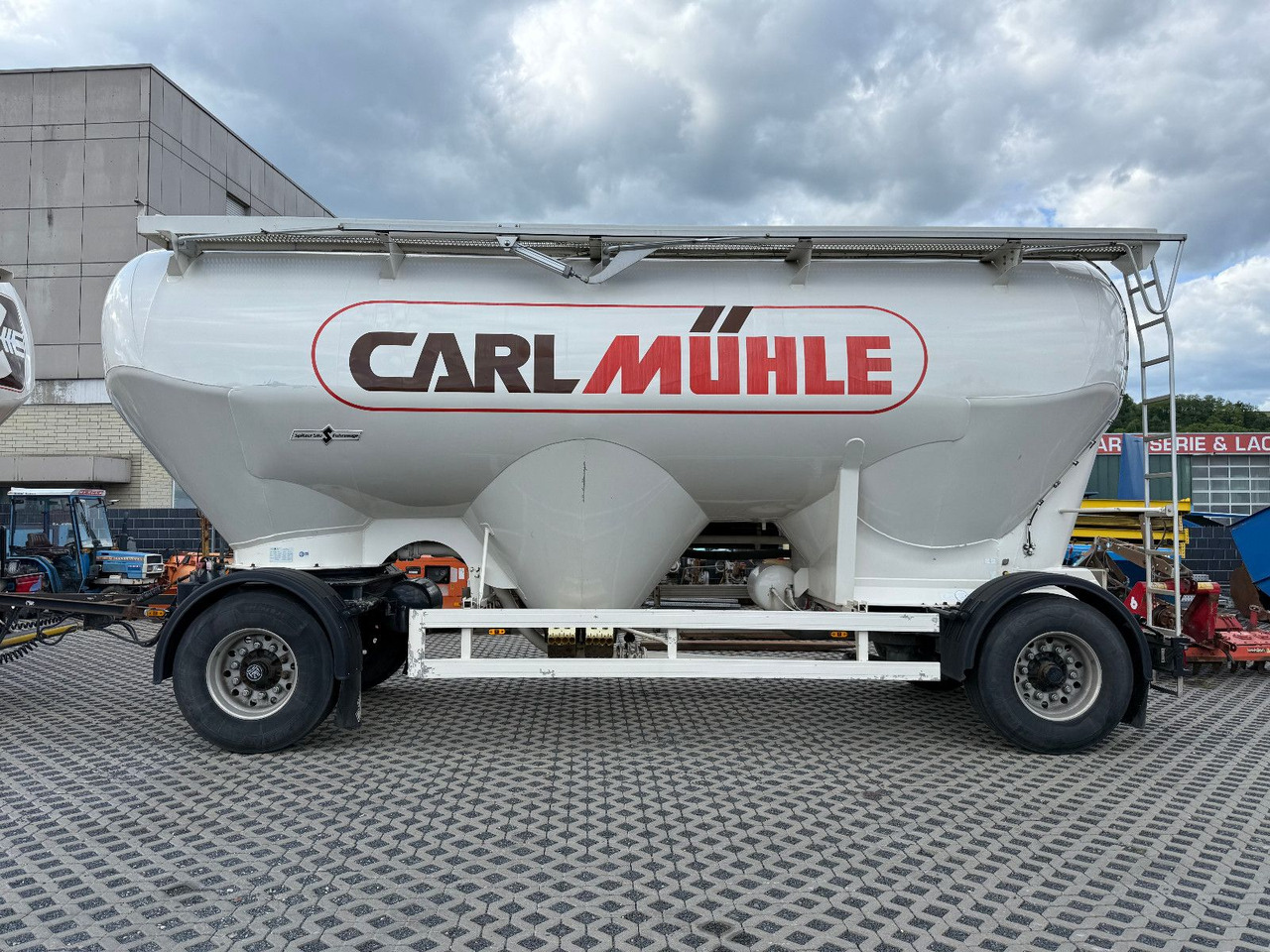 Caminhão limpa fossa MAN TGS 26,440 Silo 31m³ Getreide Staub Rieselgüter: foto 6