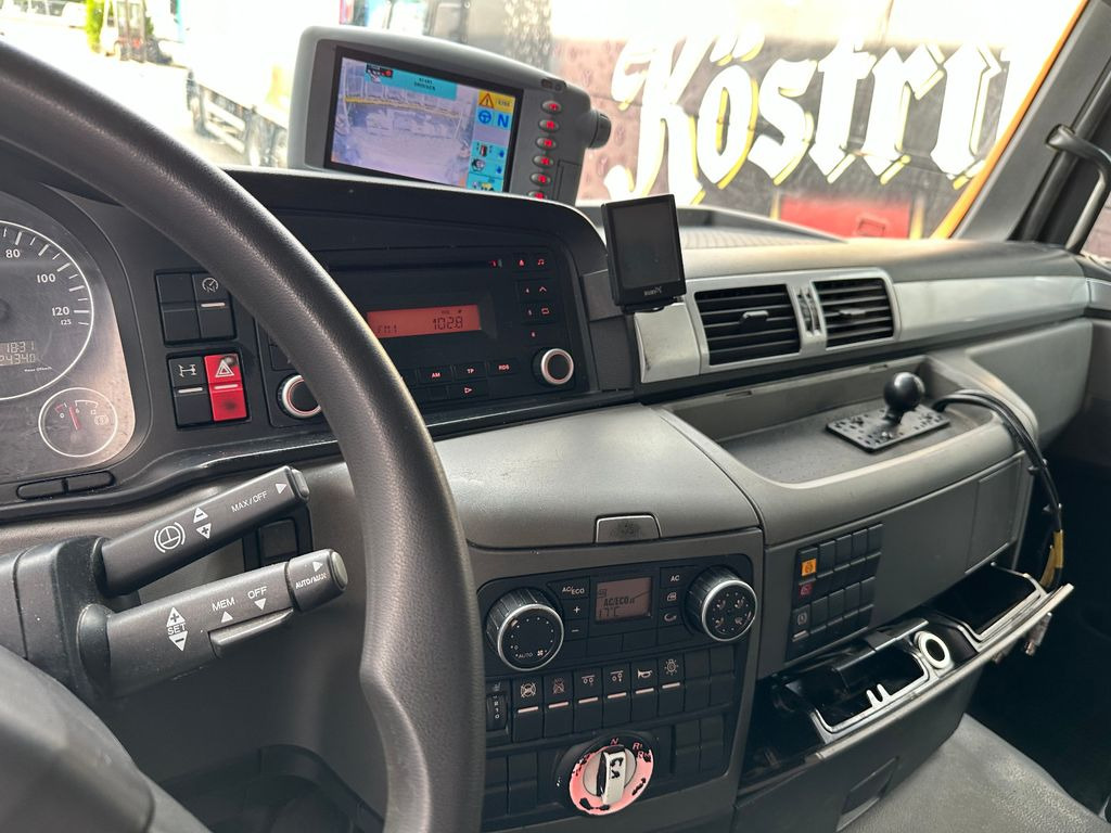Caminhão de lixo MAN TGS 28,320  Faun powerpress: foto 13