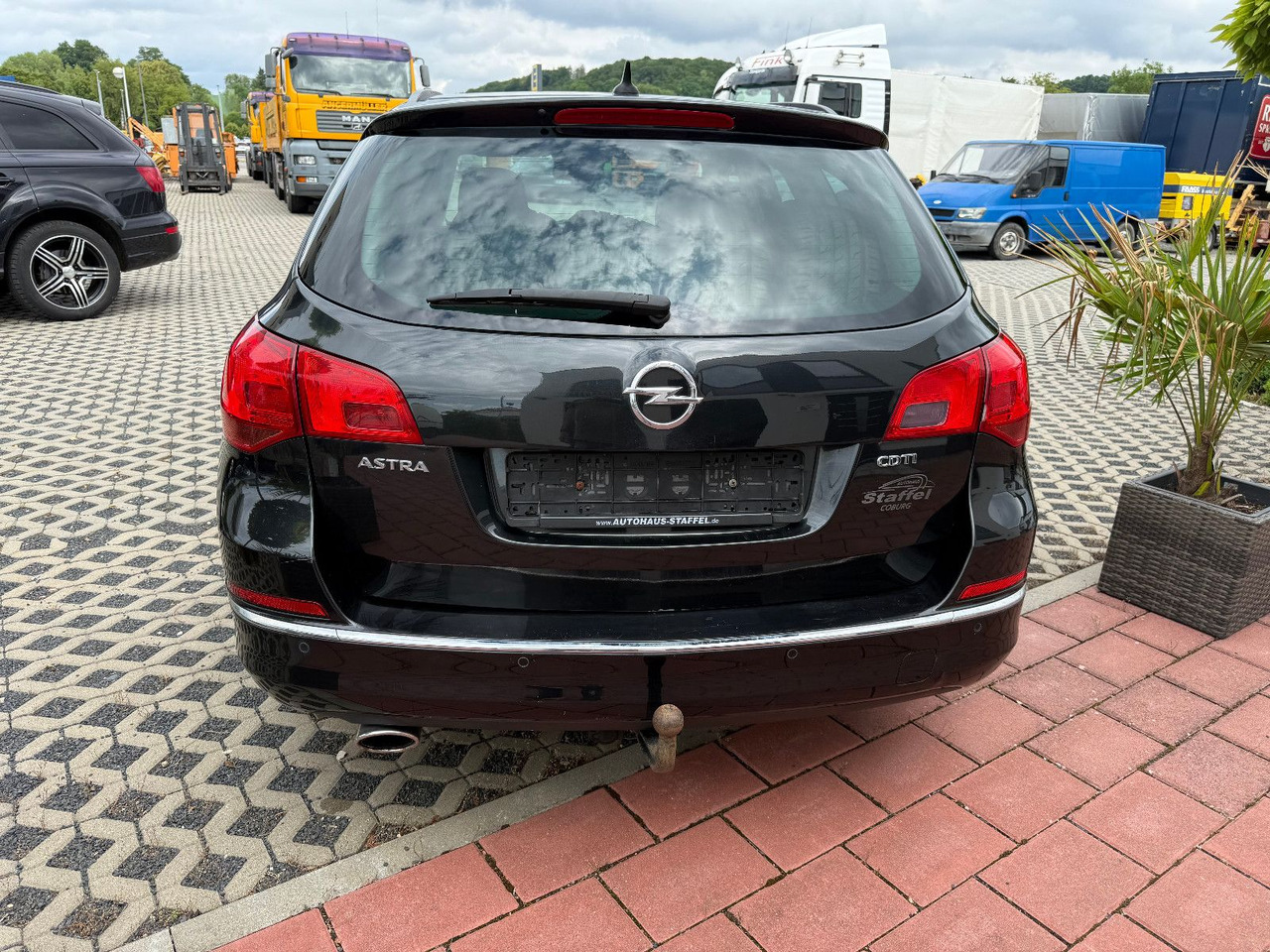 Opel Astra Sports Tourer 2.0 CDTI Sport 1 Hand - Carrinha: foto 4 Opel Astra Sports Tourer 2.0 CDTI Sport 1 Hand - Carrinha: foto 4