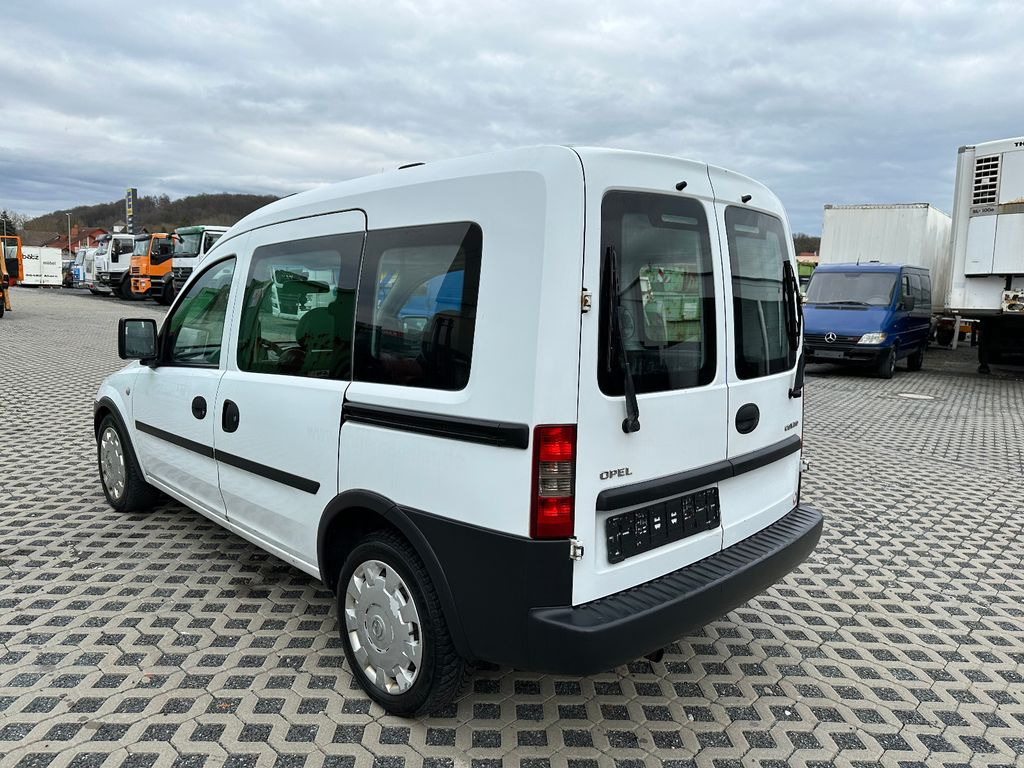 Opel Combo 1.4 TWINPORT ECOTEC Arizona - Furgão de passageiros: foto 2 Opel Combo 1.4 TWINPORT ECOTEC Arizona - Furgão de passageiros: foto 2