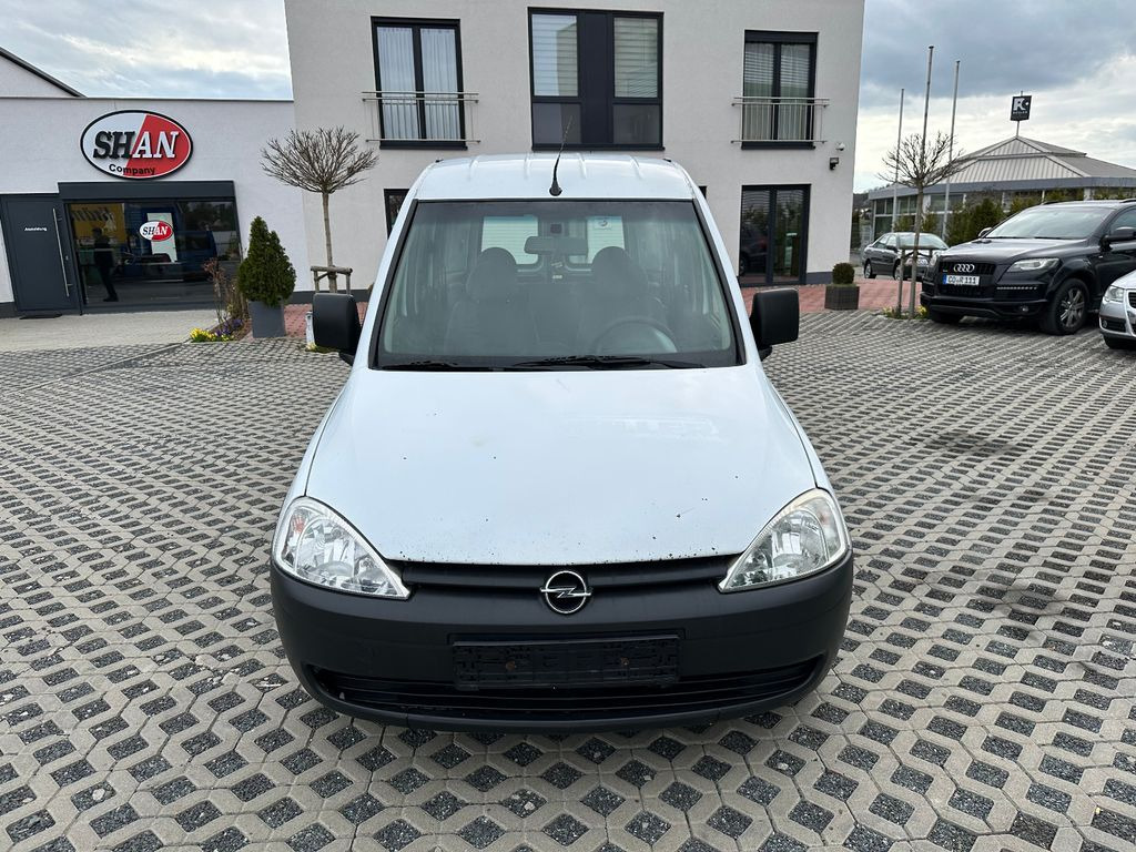 Opel Combo 1.4 TWINPORT ECOTEC Arizona - Furgão de passageiros: foto 4 Opel Combo 1.4 TWINPORT ECOTEC Arizona - Furgão de passageiros: foto 4