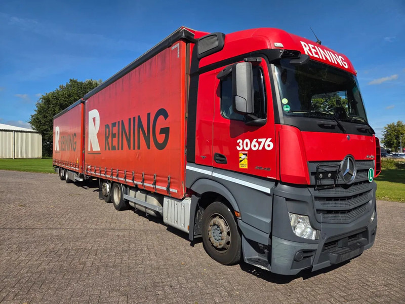 Mercedes-Benz Actros 2545 6X2 Retarder Volumecombi - Camião de lona: foto 2 Mercedes-Benz Actros 2545 6X2 Retarder Volumecombi - Camião de lona: foto 2