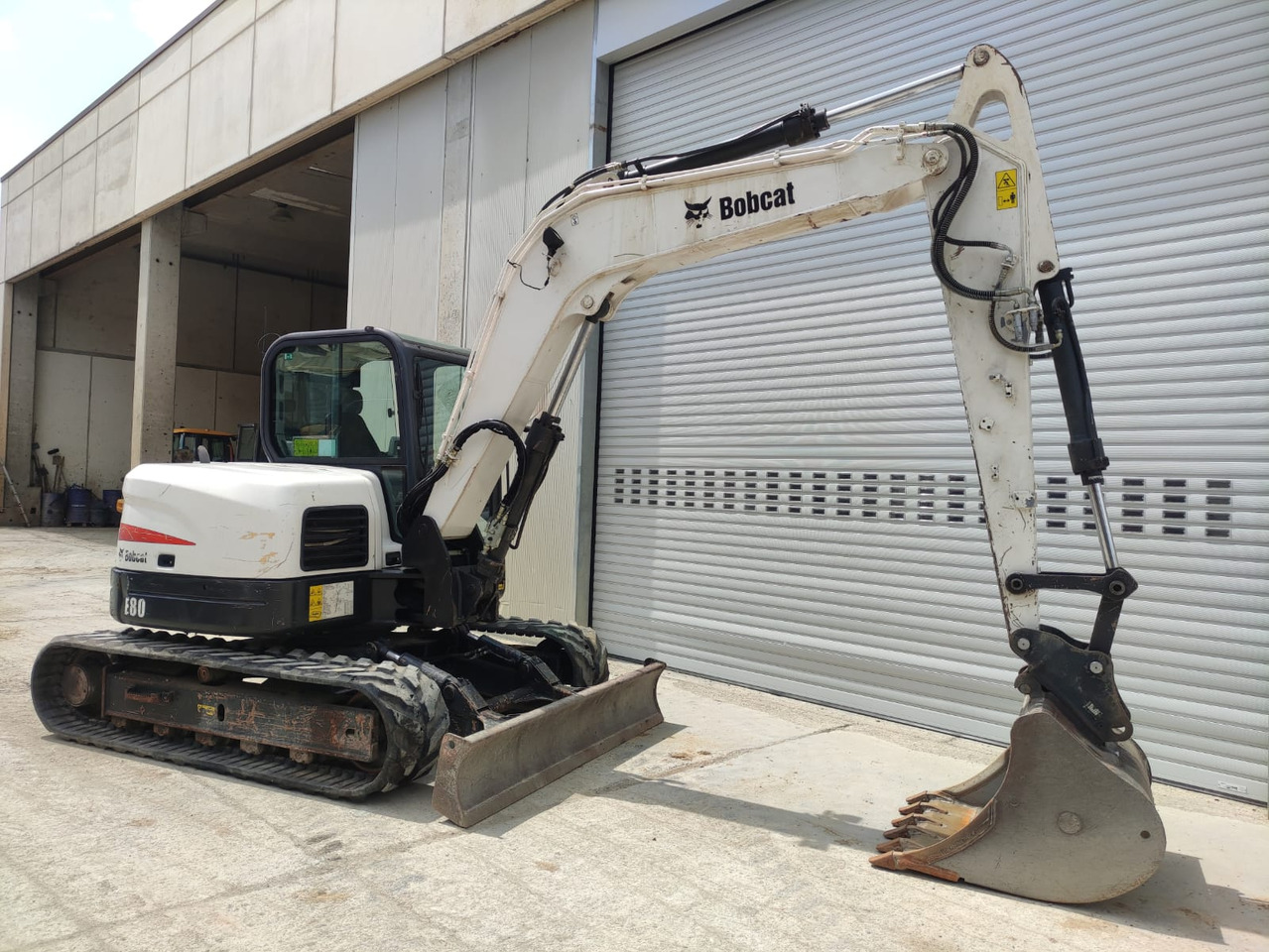 BOBCAT E80EA - Escavadora de rastos: foto 2 BOBCAT E80EA - Escavadora de rastos: foto 2