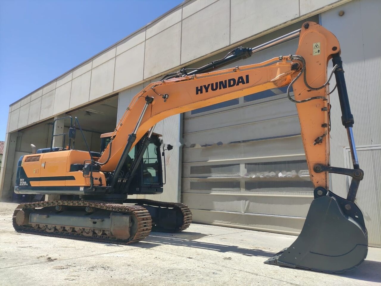 Hyundai HX220NL - Escavadora de rastos: foto 3 Hyundai HX220NL - Escavadora de rastos: foto 3