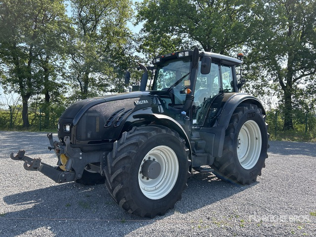 2012 Valtra T213 4WD Tractor - Trator: foto 1 2012 Valtra T213 4WD Tractor - Trator: foto 1