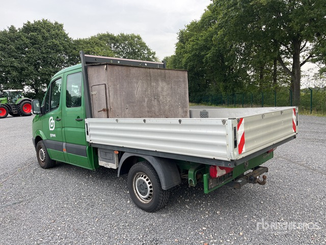 2015 Volkswagen Crafter 4x2 Crew Cab Flatbed Truck - Camião de caixa aberta/ Plataforma: foto 3 2015 Volkswagen Crafter 4x2 Crew Cab Flatbed Truck - Camião de caixa aberta/ Plataforma: foto 3