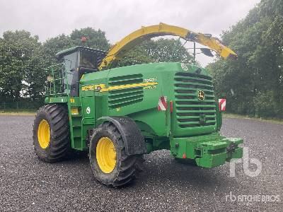 JOHN DEERE 7950I ProDrive - Picadora de forragem automotriz: foto 2 JOHN DEERE 7950I ProDrive - Picadora de forragem automotriz: foto 2