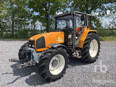 RENAULT CERES 85X TWINS (Inoperable) - Trator: foto 1 RENAULT CERES 85X TWINS (Inoperable) - Trator: foto 1