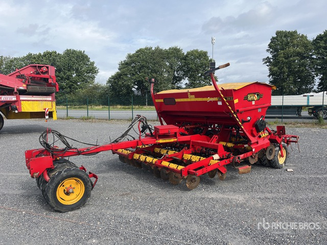Vaederstad Rapid Air Seeder - Semeadora combinada: foto 2 Vaederstad Rapid Air Seeder - Semeadora combinada: foto 2