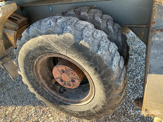 2001 Liebherr A904 Litronic Wheel Excavator - Escavadeira de rodas: foto 5 2001 Liebherr A904 Litronic Wheel Excavator - Escavadeira de rodas: foto 5