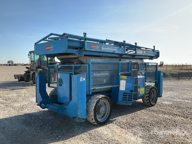 2006 Genie GS5390RT 4x4 Diesel Scissor Lift - Plataforma de Tijera/ Plataforma de tesoura: foto 3 2006 Genie GS5390RT 4x4 Diesel Scissor Lift - Plataforma de Tijera/ Plataforma de tesoura: foto 3