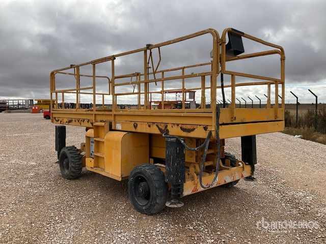 2007 Haulotte H12SXL 4x4 Diesel Scissor Lift - Plataforma de Tijera/ Plataforma de tesoura: foto 3 2007 Haulotte H12SXL 4x4 Diesel Scissor Lift - Plataforma de Tijera/ Plataforma de tesoura: foto 3