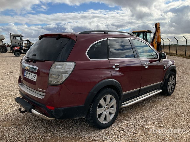 2010 Chevrolet Captiva Automobile - SUV: foto 3 2010 Chevrolet Captiva Automobile - SUV: foto 3