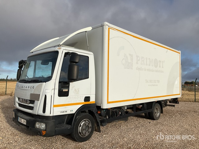 2012 Iveco Eurocargo 75E18 4x2 Van Truck - Camião furgão: foto 1 2012 Iveco Eurocargo 75E18 4x2 Van Truck - Camião furgão: foto 1