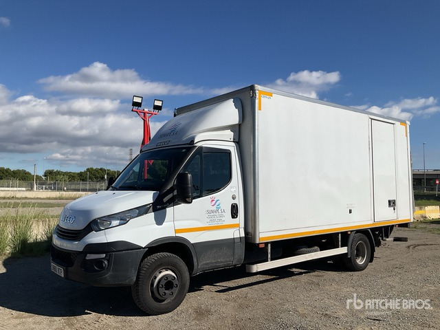 2019 Iveco Daily 70C18 4x2 Van Truck - Camião furgão: foto 2 2019 Iveco Daily 70C18 4x2 Van Truck - Camião furgão: foto 2