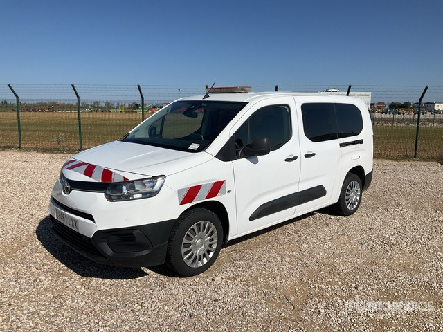 2022 Toyota Proace City Verso 5 Passenger Van - Minibus, Furgão de passageiros: foto 1 2022 Toyota Proace City Verso 5 Passenger Van - Minibus, Furgão de passageiros: foto 1