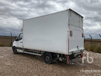 MERCEDES-BENZ SPRINTER 4x2 - Camião furgão: foto 2 MERCEDES-BENZ SPRINTER 4x2 - Camião furgão: foto 2