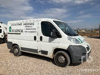 PEUGEOT BOXER - Camião furgão: foto 4 PEUGEOT BOXER - Camião furgão: foto 4
