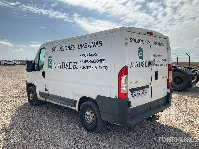 PEUGEOT BOXER - Camião furgão: foto 2 PEUGEOT BOXER - Camião furgão: foto 2