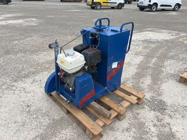 1997 Clipper CS1 Asphalt Cutter :Misc. Asphalt Equipment - Máquina de asfalto: foto 1 1997 Clipper CS1 Asphalt Cutter :Misc. Asphalt Equipment - Máquina de asfalto: foto 1